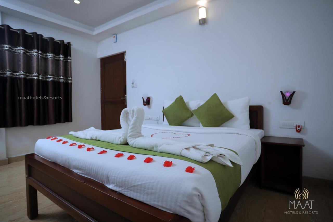 Spice Jungle Resort Munnar Exterior photo