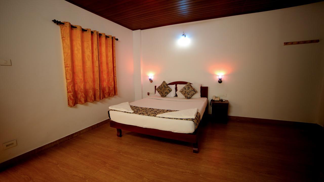 Spice Jungle Resort Munnar Exterior photo